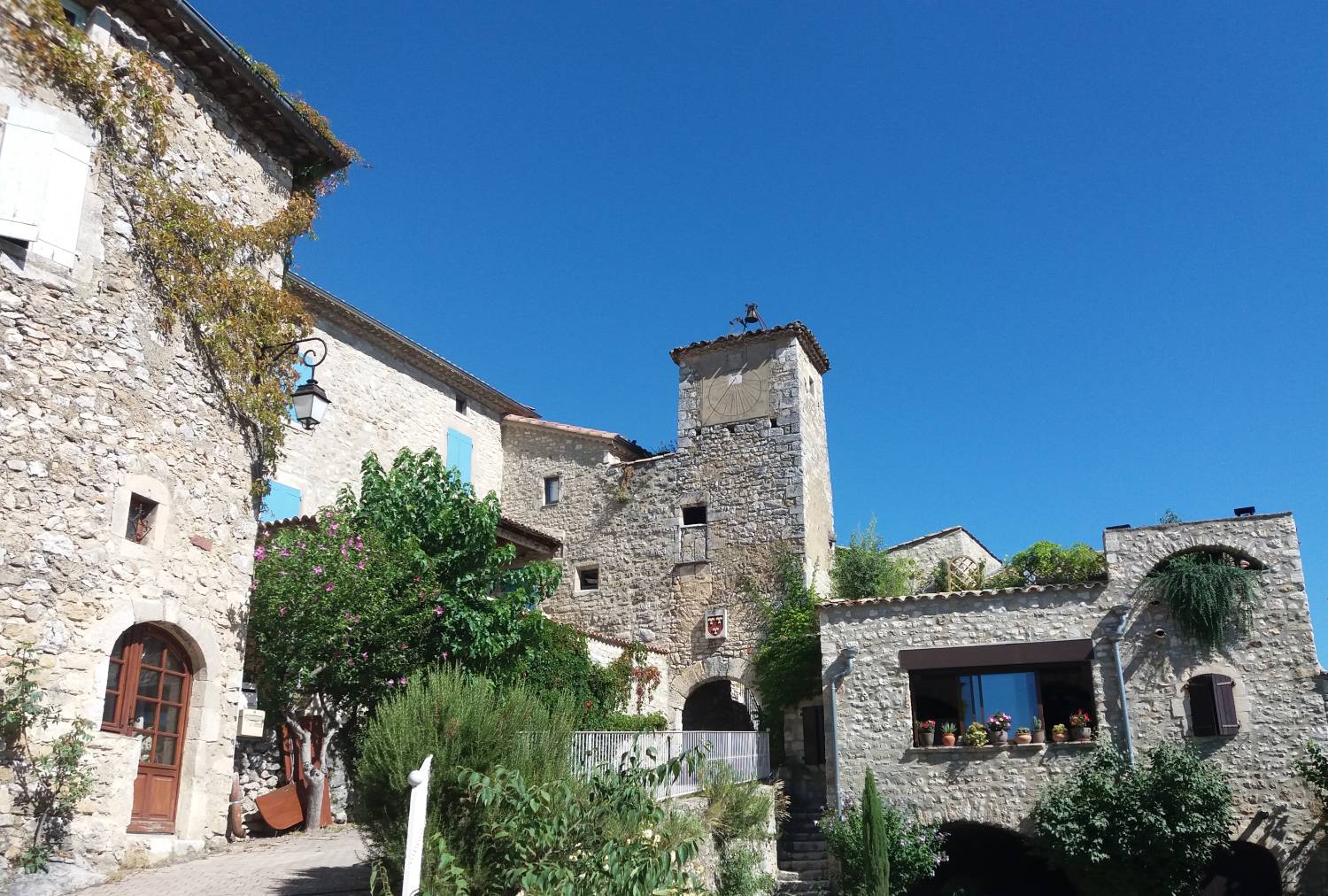 A la découverte du village de Lagorce en Ardèche
